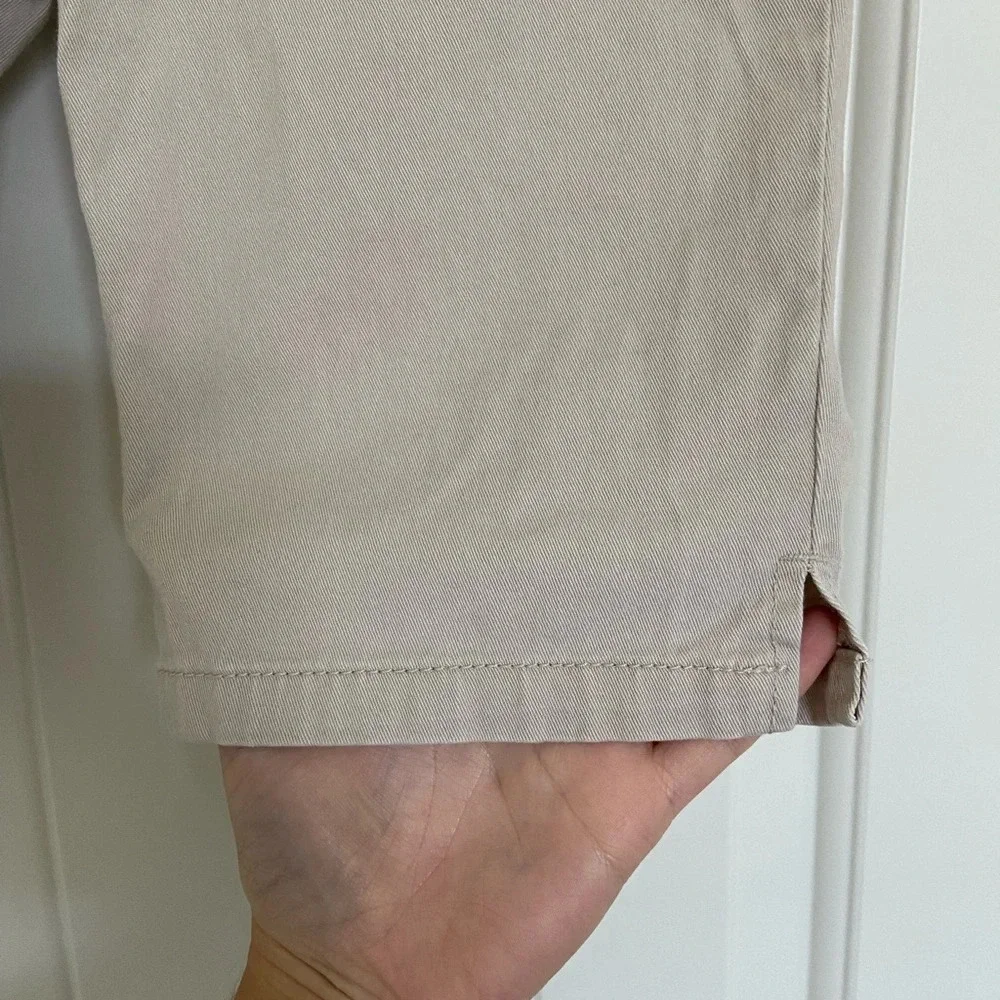 Children’s Place girl’s‎ tan khaki stretch shorts — size 10